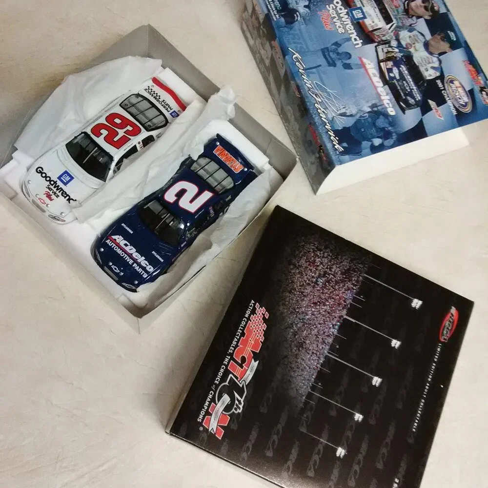 Kevin Harvick #29 Rookie Of The Year & #2 Busch Champion 1/32 Diecast 2 Car Set - Picture 2 of 10